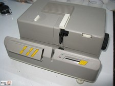 Kindermann Diafocus 2500TL AFS Diaprojektor Lampenkarussel 250W Objektiv 2,4/90 