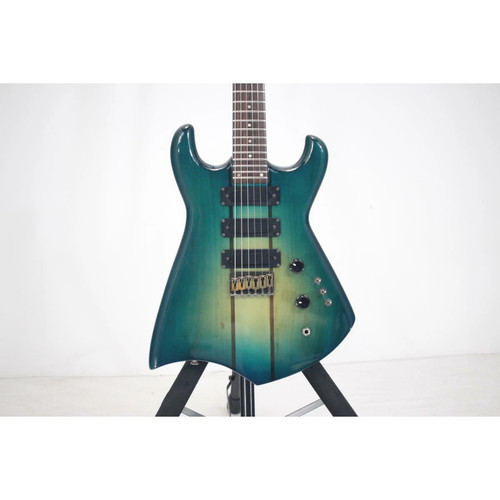 Kawai 1 - v,