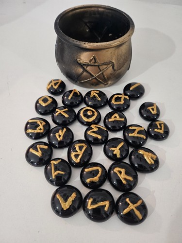 Yps wicca runes black gold - wicca, 24
