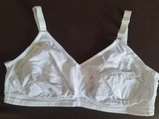 Weißer Neuer BH Gr. 110 D