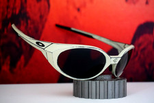 Oakley eye jacket redux - eye,