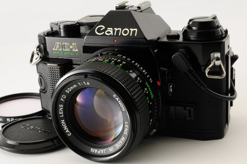 Fast neuwertig canon - canon, ae-1