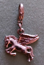 Bettelarmband Charm Silberfarben Modeschmuck Filigran Pferd mit Flügel 2cm Top