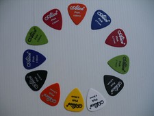 10 Plektren -  Stärke nach