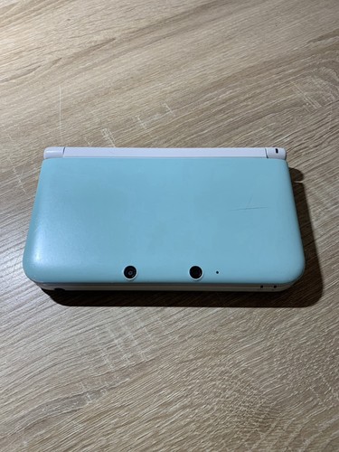 0990 nintendo 3ds - ll, mint