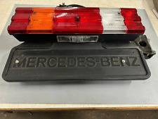 Mercedes LKW Rückleuchte links + Halterung + Unterlage A0015404570 A0005250139
