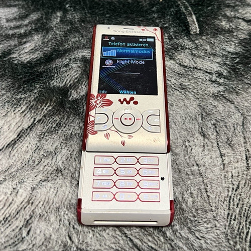 Sony ericsson walkman slider - sony,