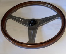 Nardi Holzlenkrad 390mm. Perfekter Zustand.