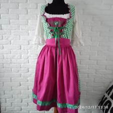 Landhaus Tyrol Dirndl