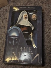 NECA The Nun Valak Actionfigur