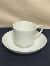KPM Urbino weiß Kaffeegedeck Kaffeetasse und Untertasse