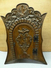 Weinschrank  Eiche handgeschnitzt Einzelstück -Sonderanfertigung  Wandeinbau ?