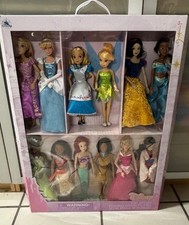 Disney Store 12 Barbies Puppen