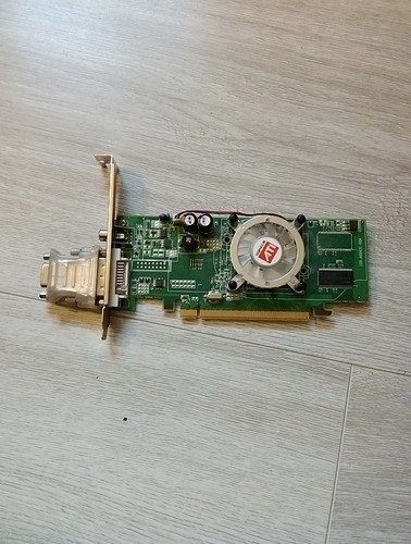 Ati x1300 512mb - ati,