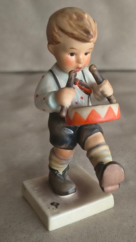 Hummel figur 240 - , kleiner