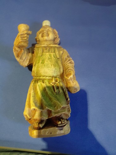 Holzfigur mönch weintrinker - holzfigur,
