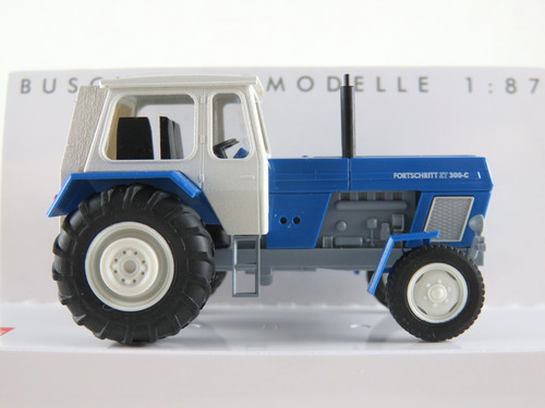 Busch 42857 traktor - 42857,