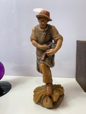Holzfigur handgeschnitzt