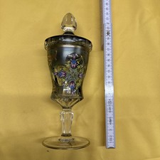 Wunderschöner Deckelpokal - geschliffen und bemalt - Glaspokal Glas Pokal