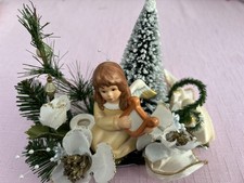 Goebel Figur Engel mit Kerzenhalter und Gesteck  - Top Zustand