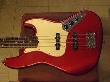 Fender American Professional Jazz Bass 2018 gebraucht, moderne Ausstattung
