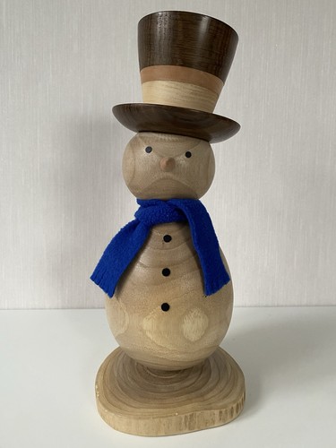 Schneemann aus walnuss - schneemann,