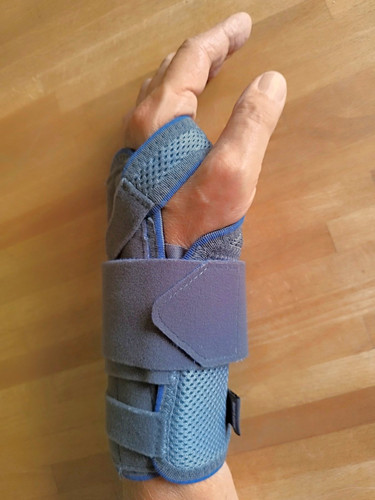 Bort manustabil links - manustabil,