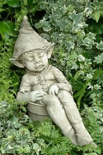 Steinfigur "Joe asleep..."