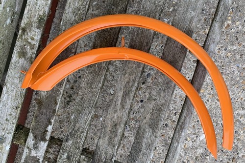 Moulton frame pair of - f,