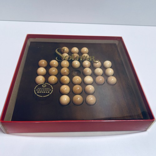Hausser spiele solitär 23 - -,