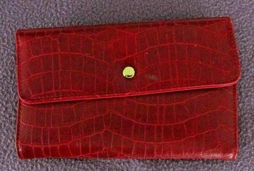 Rote geldbörse krokolook - , in