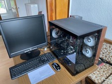 Kompletter PC mit Monitor Maus und Tastatur