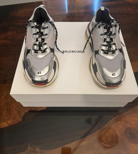 Balenciaga triple nummer - balenciaga,
