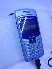 SONY ERICSSON & CHARGER