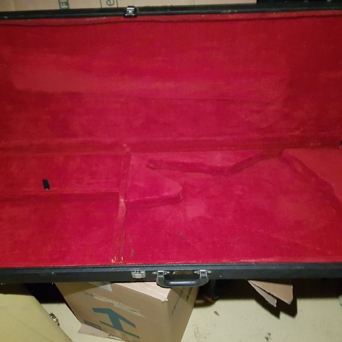 Explorer case fits gibson - explorer,