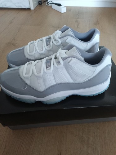 Air jordan retro - air,
