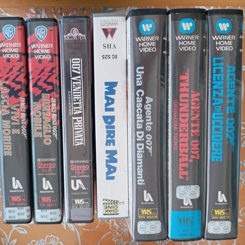 Lotto vhs james - james, bond