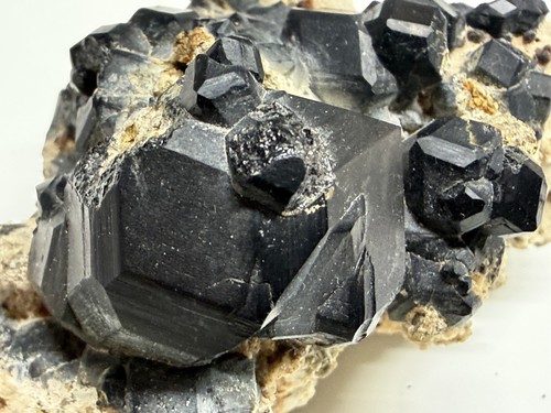 Melanit granat kristall - granat, stufe