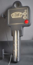 großer BKS Schlüssel