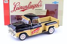 1:18 Auto World 1957 Chevrolet 3100 Stepside Pickup Leinenkugle´s Beer black&tan