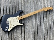 1982 Fender JV Stratocaster 57-115 USA Fullerton RED BOBBINS PUs Orig. Gigbag!