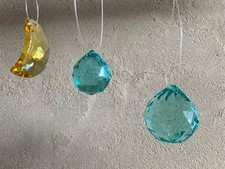 Konvolut (7) Feng Shui Kristallglas weiß grün Mond Suncatcher