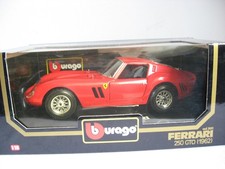 VJ656* Burago 1/18 Ferrari Rot