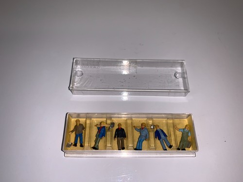 Preiser 33 figuren - ),