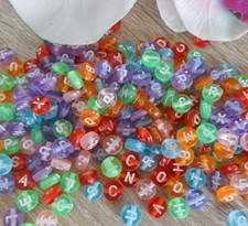 (9)  250 Perlen Kunststoff 7