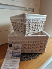 Dekorative Weiße Weidenkörbe