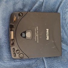 Tragbarer CD Player Philips AZ 6831 Gebraucht Funktionsfähig Ohne Rückabdeckung 