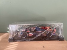 Spark 1:18 BMW M Hybrid V8 Art