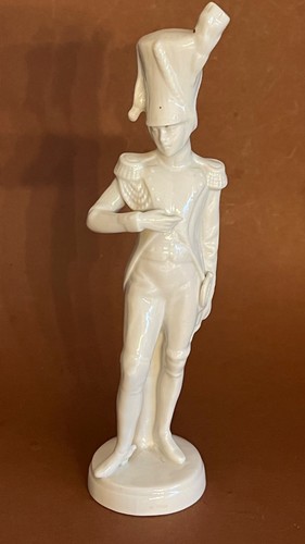 Kleine porzellan figur soldat - porzellan,