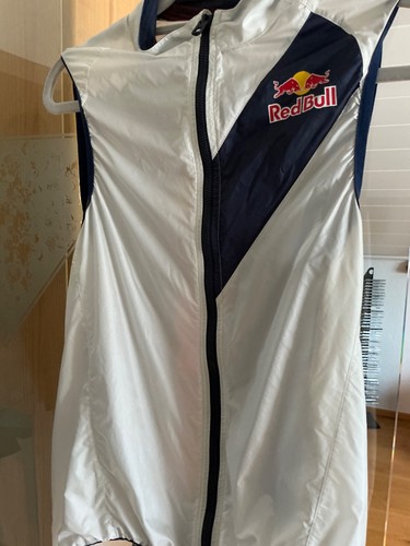 Red bull athleten only - red,